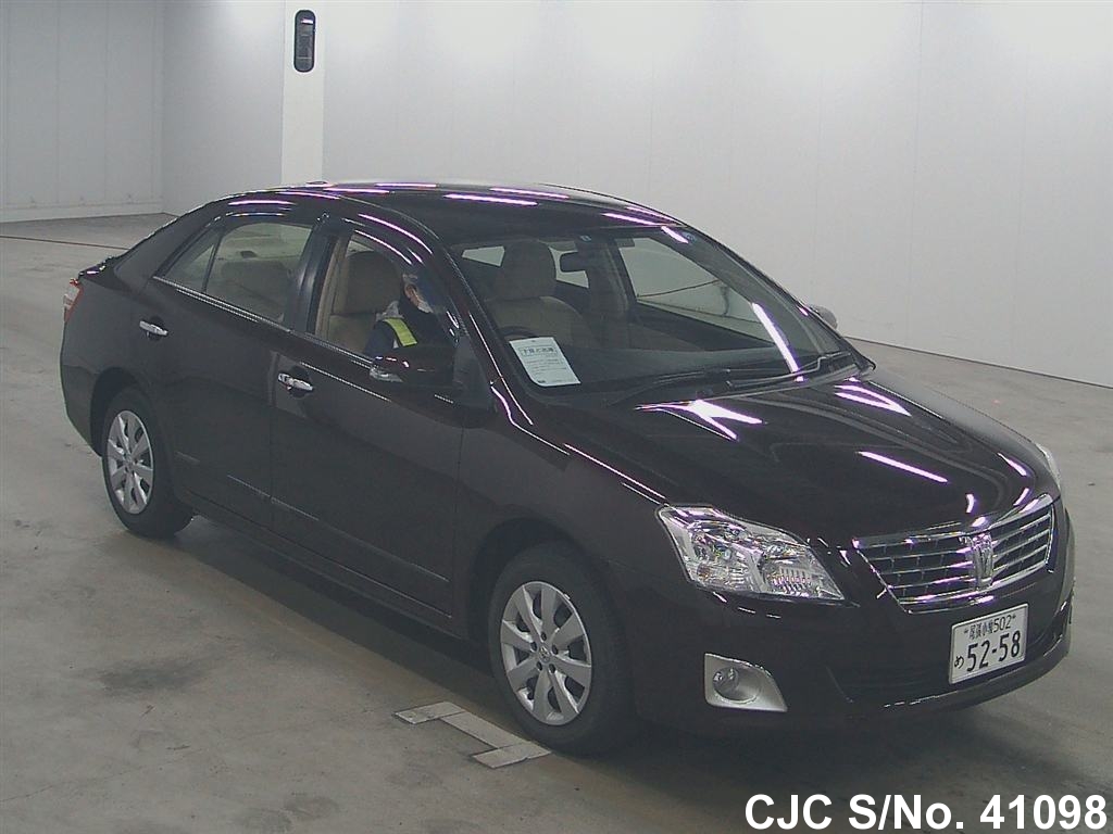 Toyota premio фото