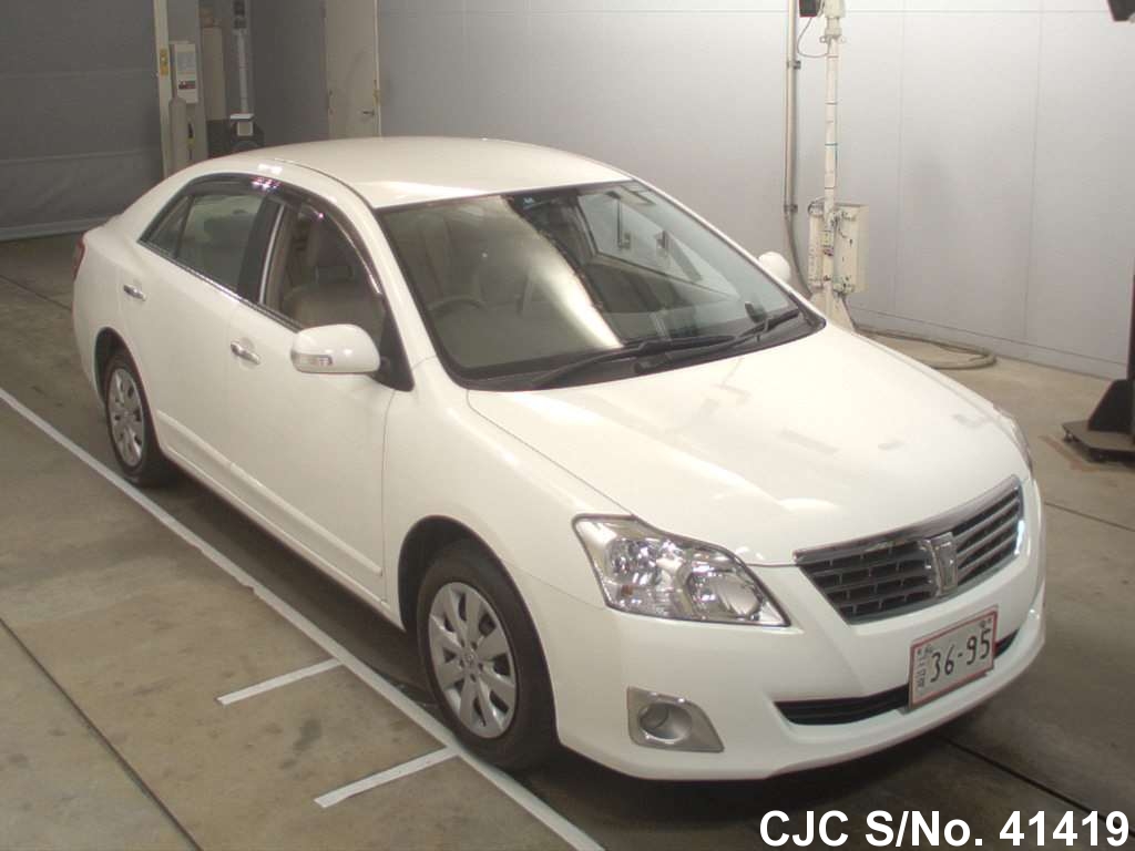 2011 toyota premio