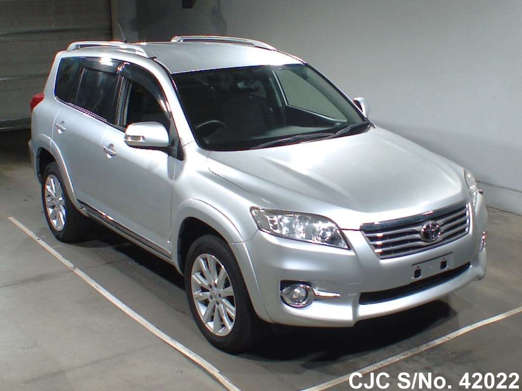 2010 Toyota Vanguard Silver for sale Stock No. 42022 Japanese Used