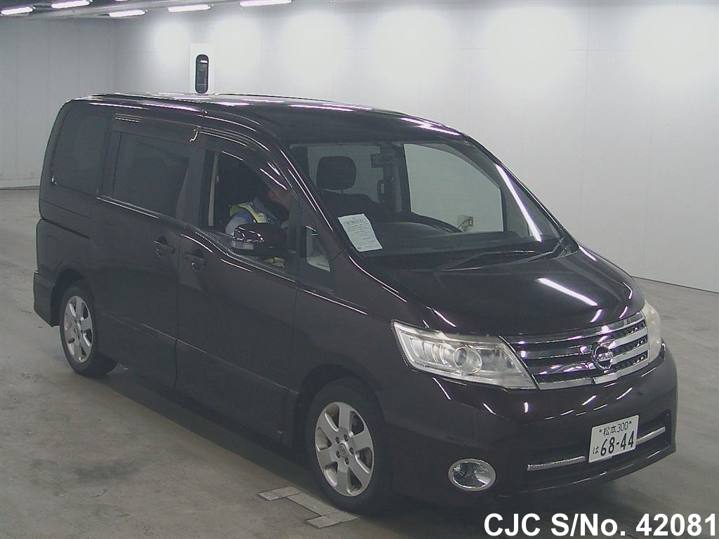 Nissan serena 2008