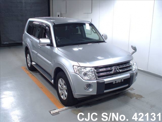 2010 Mitsubishi / Pajero Stock No. 42131