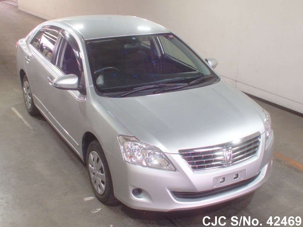 Toyota premio 2013