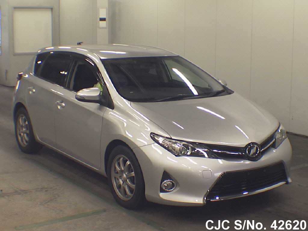 Toyota auris 2012