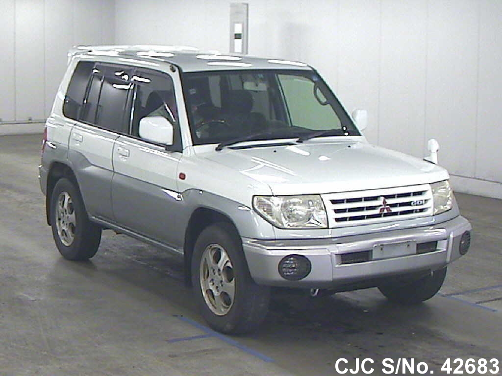Mitsubishi pajero io 1999