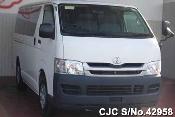 2010 Toyota / Hiace Stock No. 42958