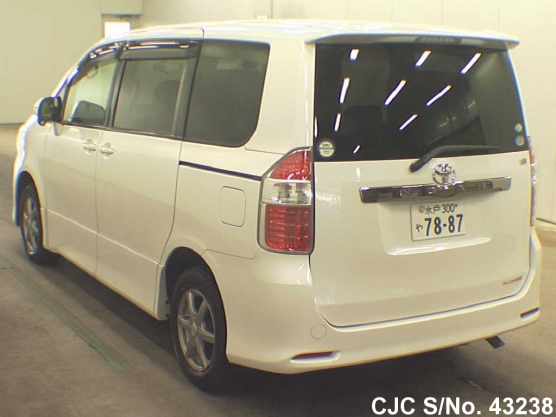 2008 Toyota Noah Pearl for sale | Stock No. 43238 | Japanese Used