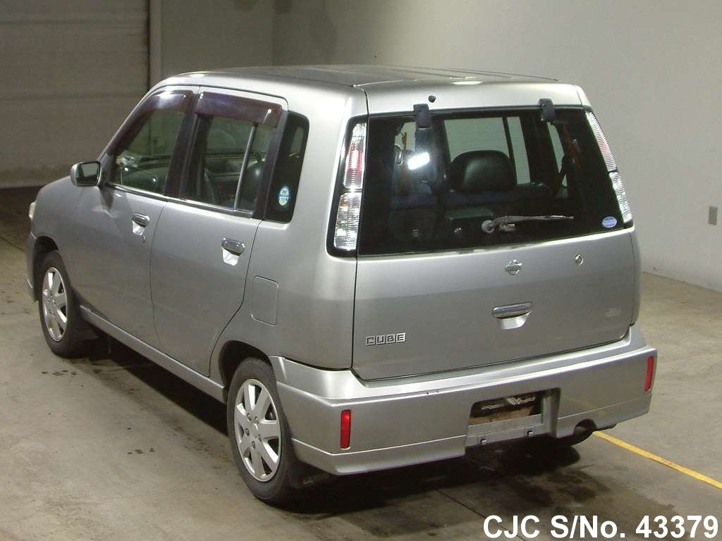 Nissan cube 2000