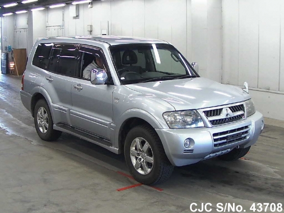 2005 Mitsubishi / Pajero Stock No. 43708
