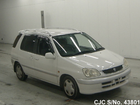 2001 Toyota / Raum Stock No. 43801