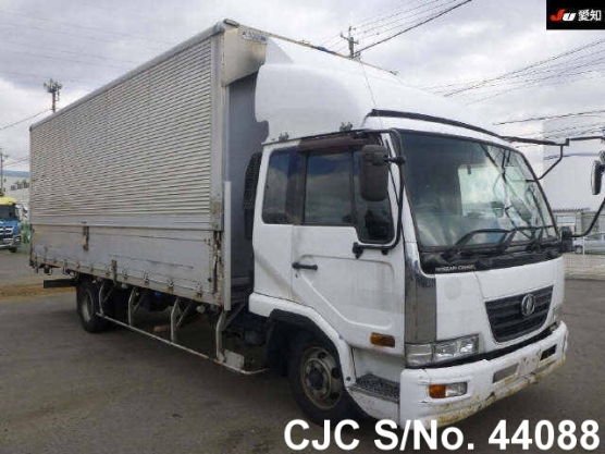 2004 Nissan / Condor Stock No. 44088