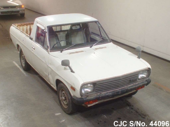 1993 Nissan / Sunny Truck Stock No. 44096