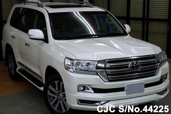 Toyota Land Cruiser, 4.6L Petrol Engine