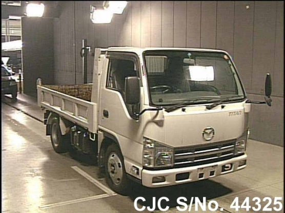 2013 Mazda / Titan Stock No. 44325