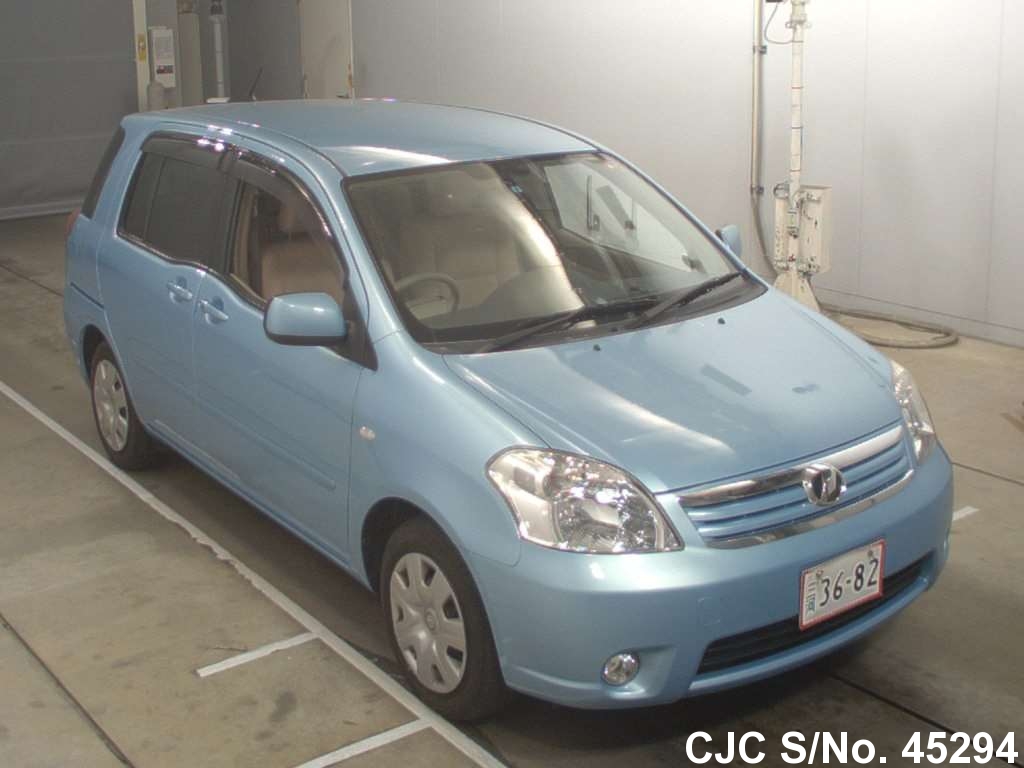 Toyota raum 2007