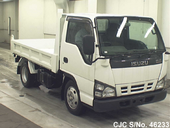 2005 Isuzu / Elf Stock No. 46233
