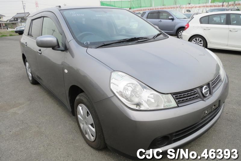 Nissan wingroad серый