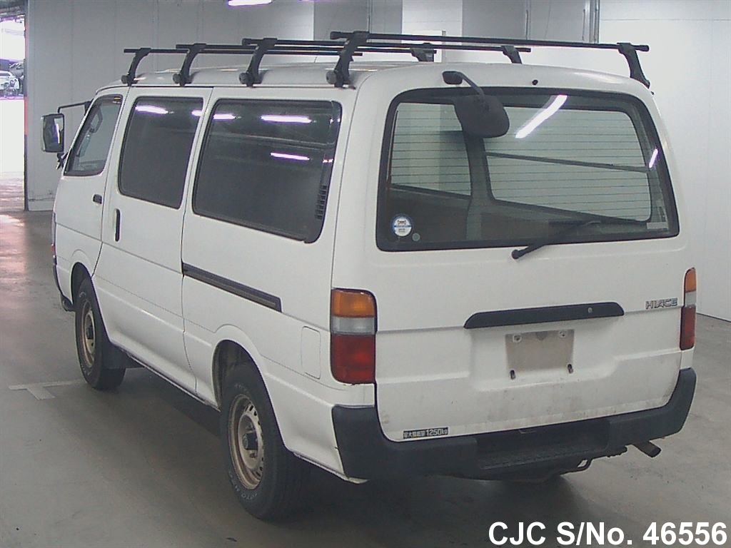 Тойота hiace 2002