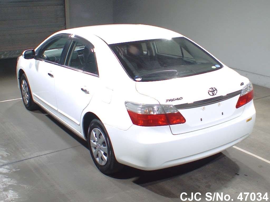 Toyota premio 2009