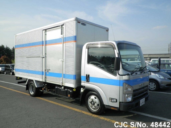 2011 Isuzu / Elf Stock No. 48442