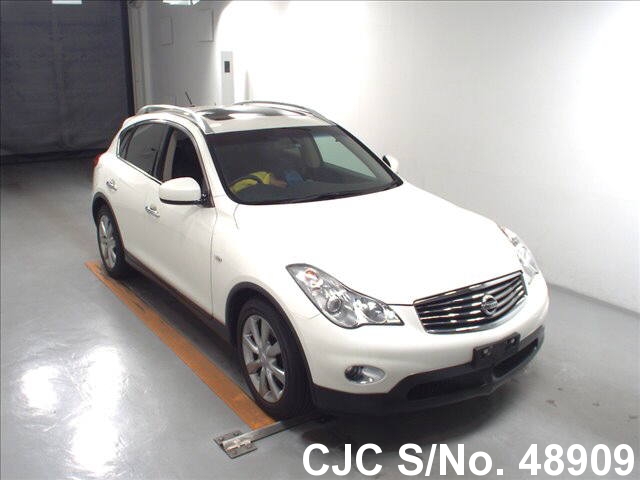 2011 nissan skyline
