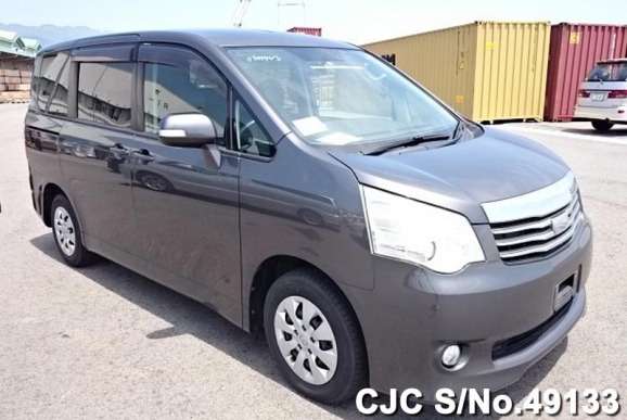 2010 Toyota / Noah Stock No. 49133