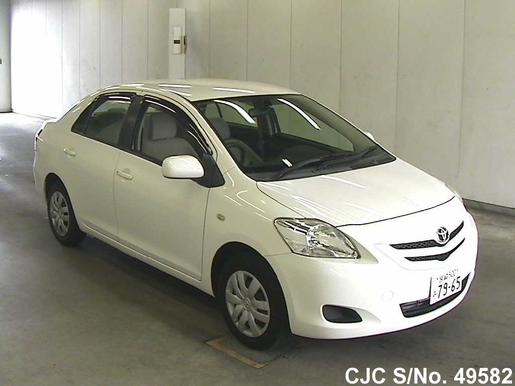 Toyota belta 2005