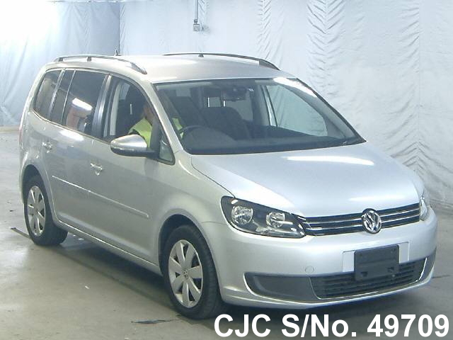 Volkswagen golf touran