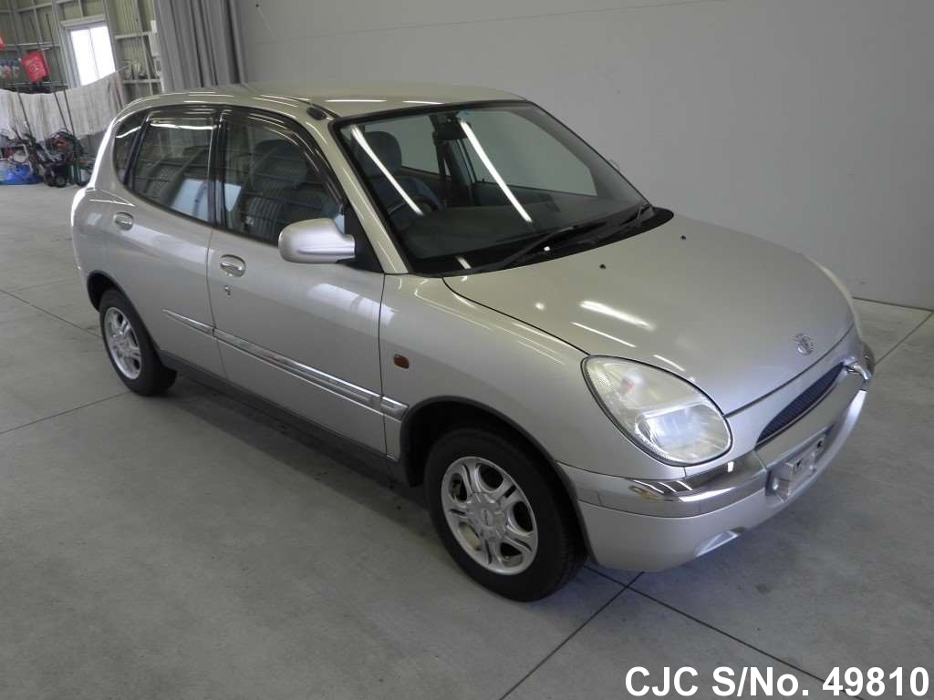 Toyota duet 1999