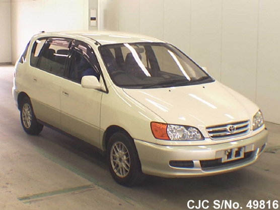1999 Toyota / Ipsum Stock No. 49816