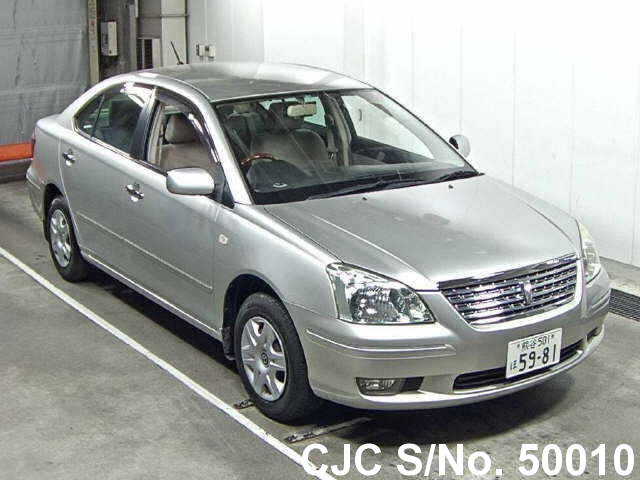 Toyota premio 2004