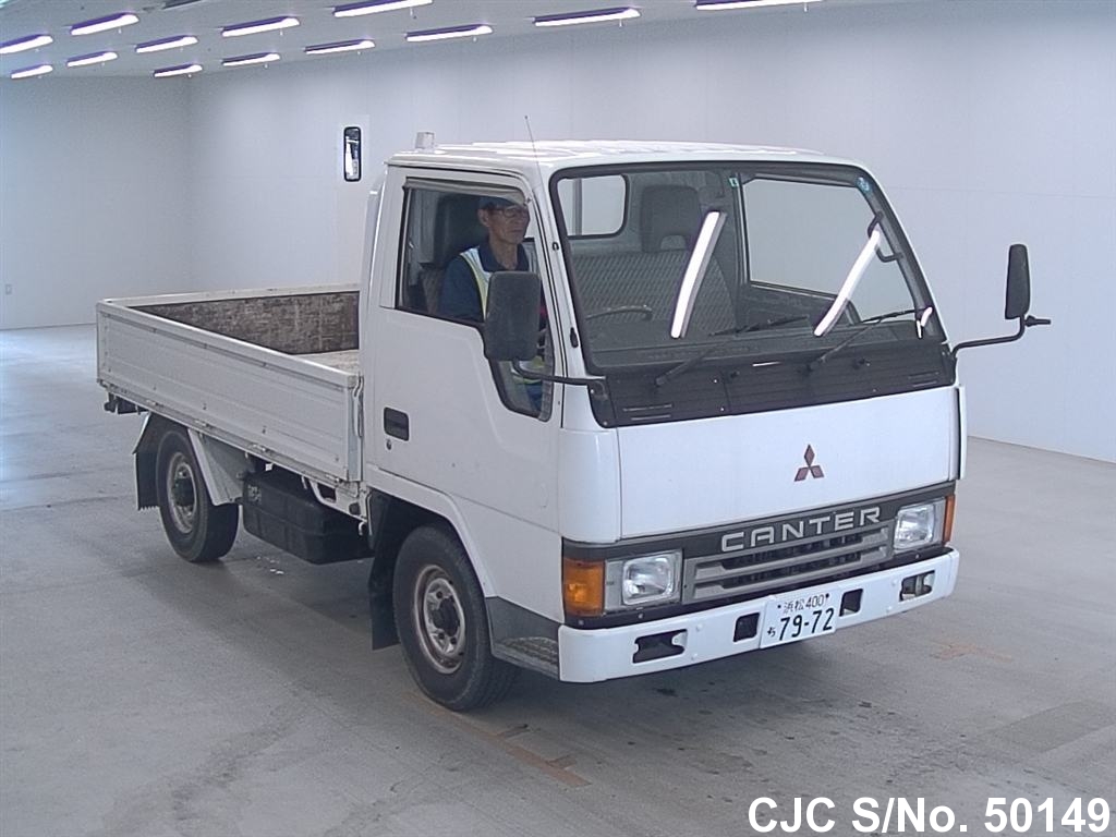 Автомобиль mitsubishi canter