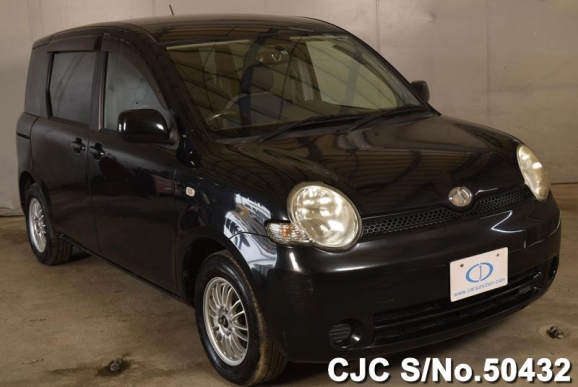 2005 Toyota / Sienta Stock No. 50432
