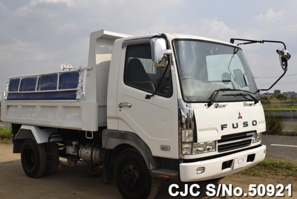 2003 Mitsubishi / Fuso Fighter Stock No. 50921