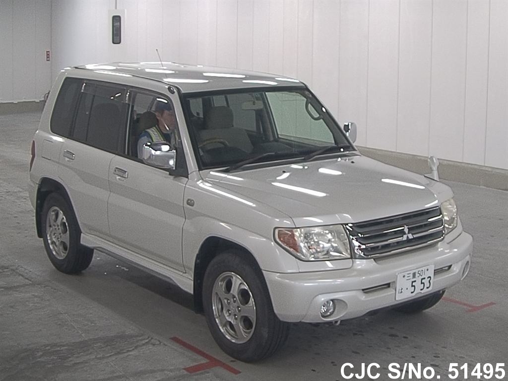 Mitsubishi pajero io 2006