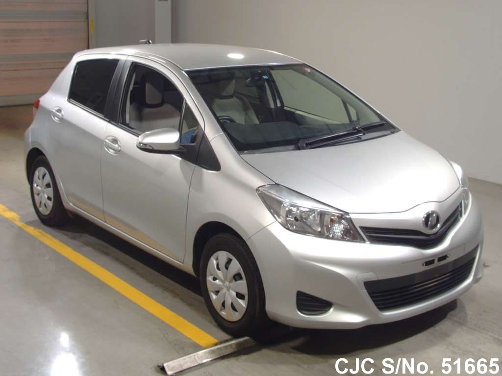 Тойота vitz 2013