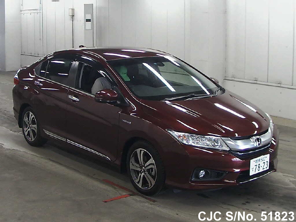 Honda grace 2015