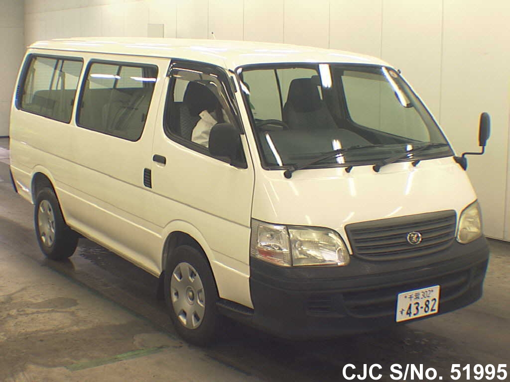Тойота hiace 2002