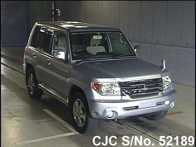 Mitsubishi pajero io 2006