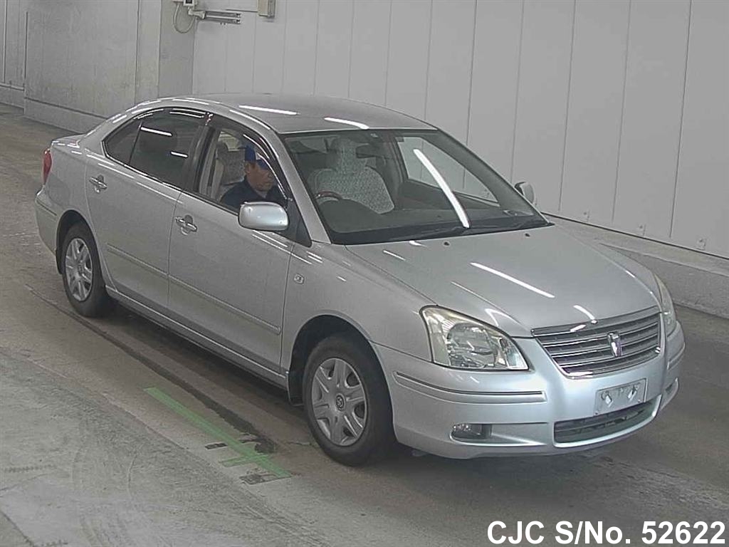 Toyota premio 2005