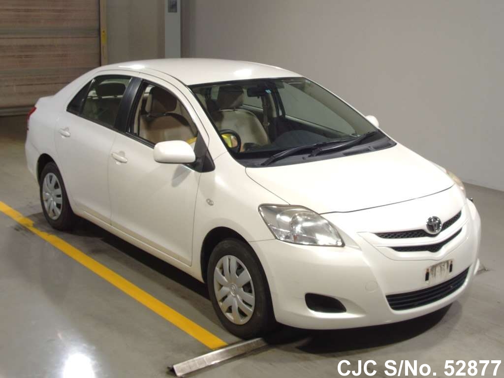 2006 Toyota Belta White for sale Stock No. 52877 Japanese Used Cars