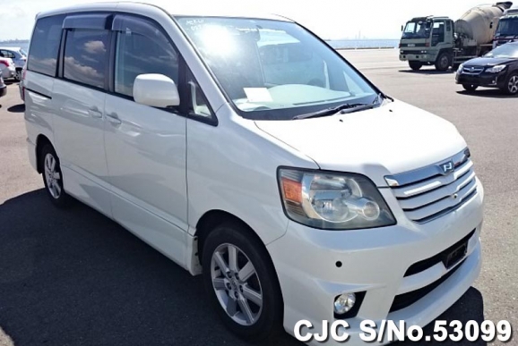 2004 Toyota / Noah Stock No. 53099