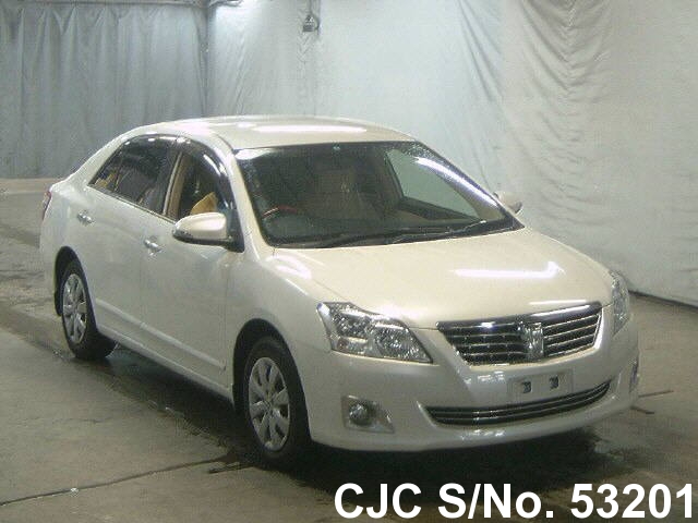 Toyota premio 2015