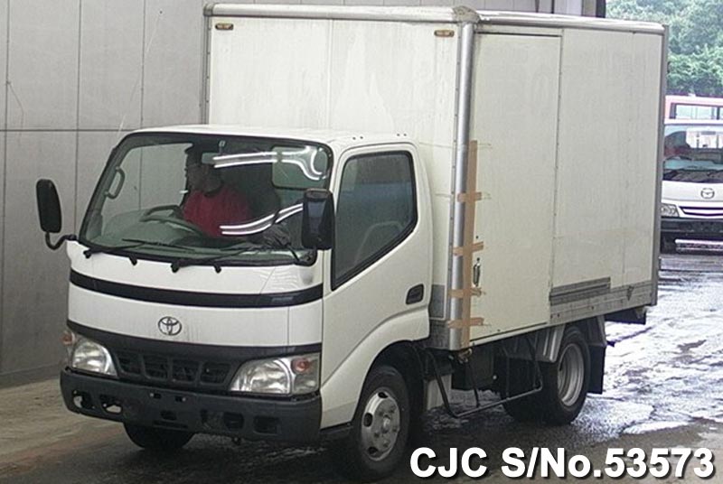 Toyota dyna 2004