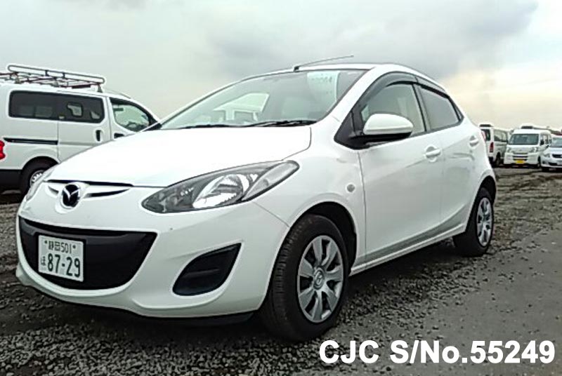 Mazda demio 2012