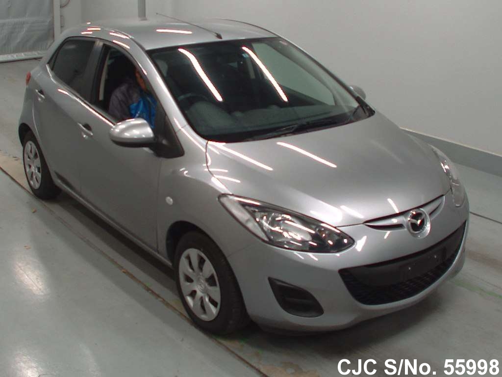 Mazda demio 2012