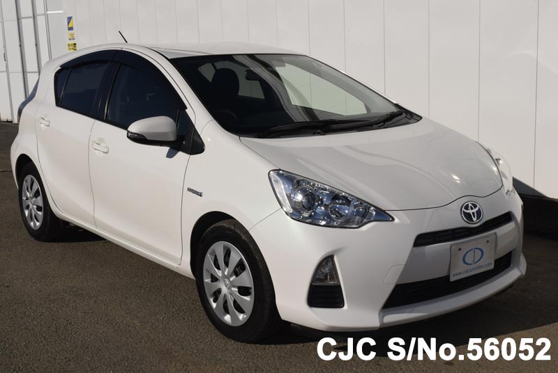 2012 Toyota Aqua White for sale | Stock No. 56052 | Japanese Used