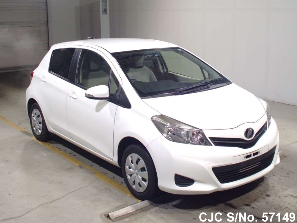 Toyota vitz 2014