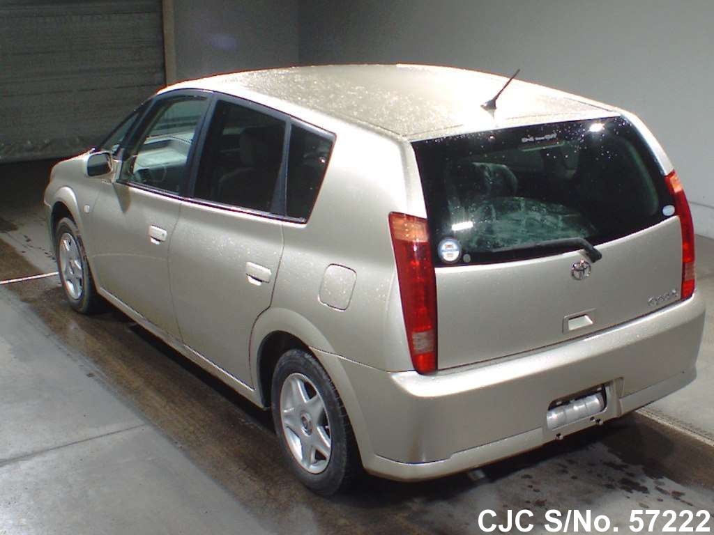 Toyota opa 2000