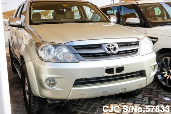 2008 Toyota / Fortuner Stock No. 57833