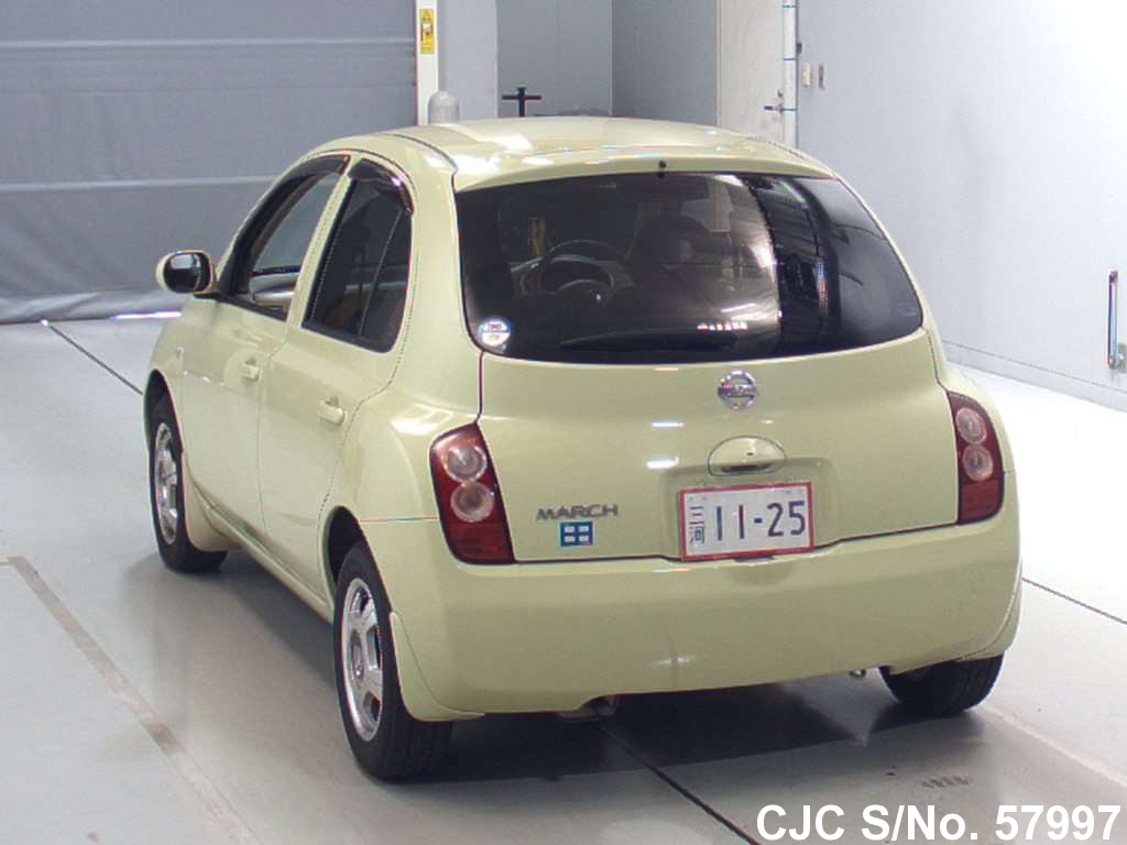 Nissan march 2004